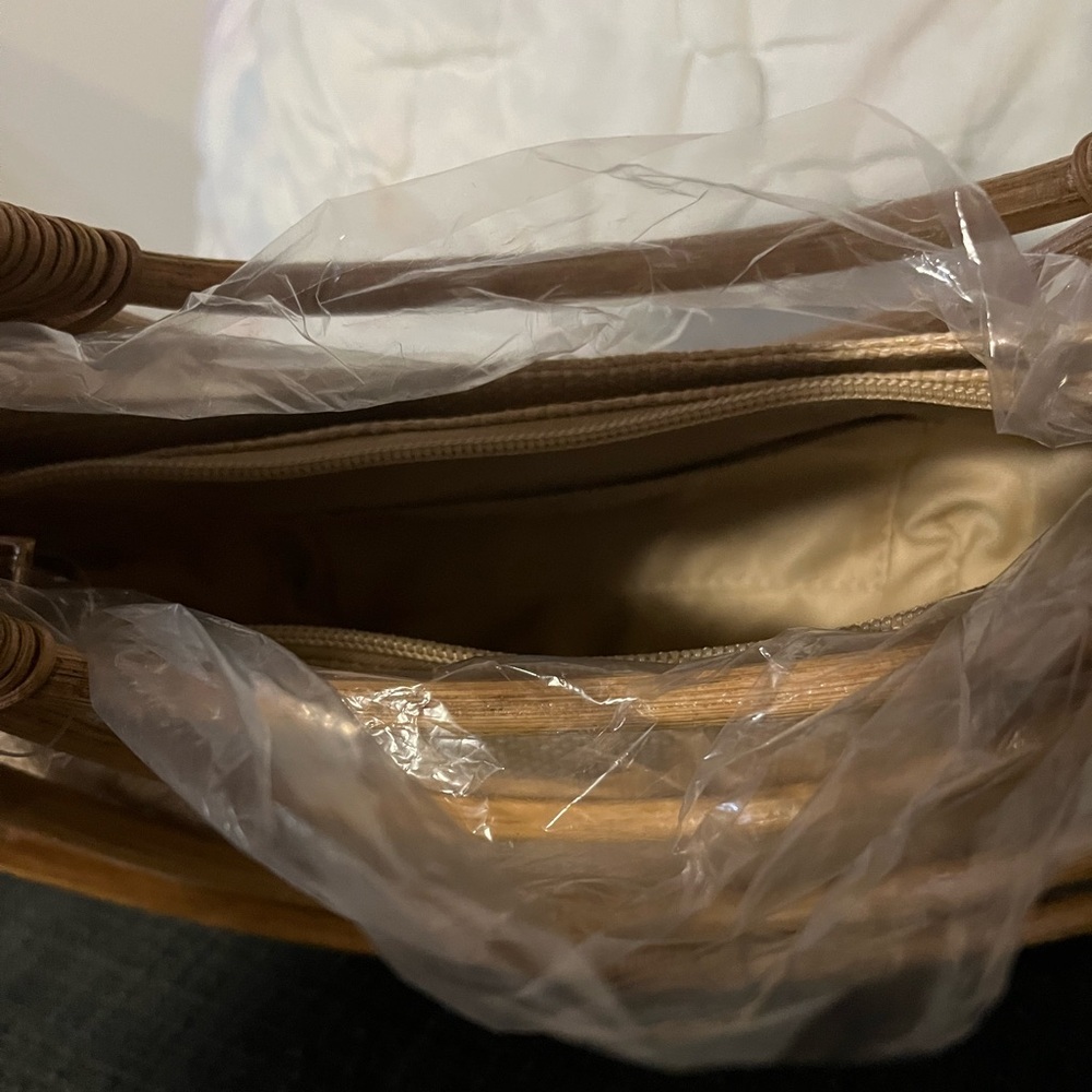 Antik Kraft Rattan Accent Basket Bag - Picture 5 of 8